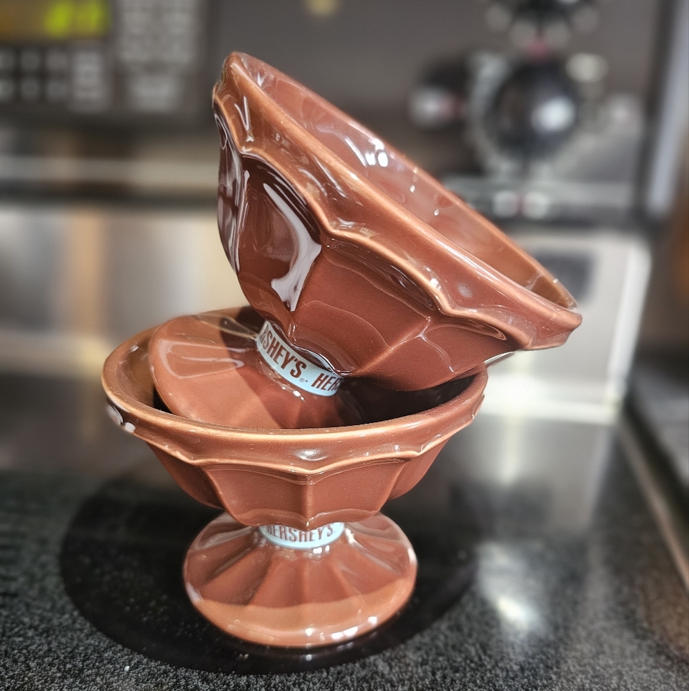 Hershey's Ceramic Dessert Bowls